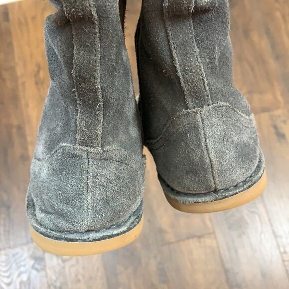 Garnet Hill Naturino Suede Gray Slouch Boots - Picture 5 of 9